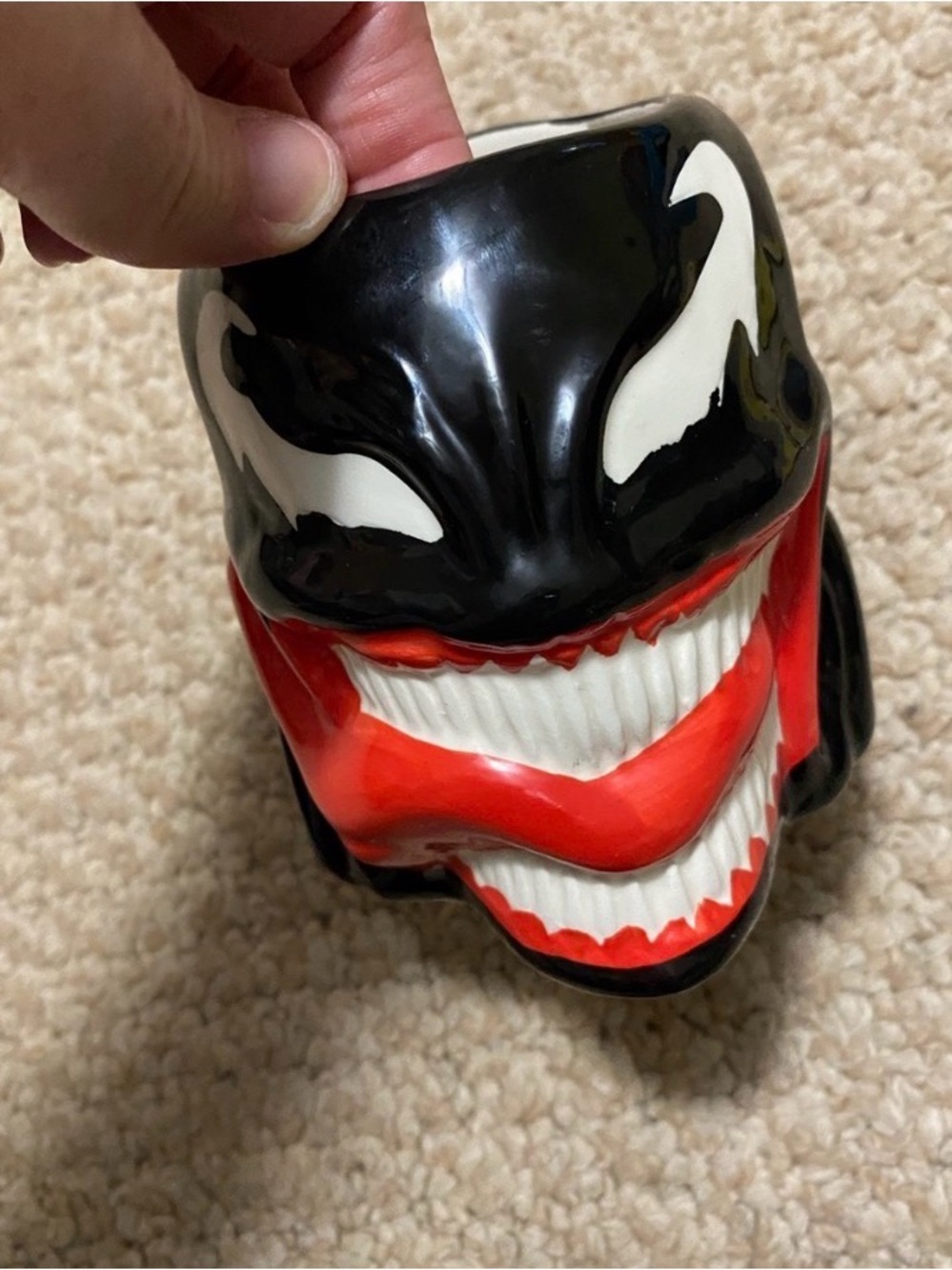 Marvel Spider-Man  Venom sculpted ceramic coffee mug